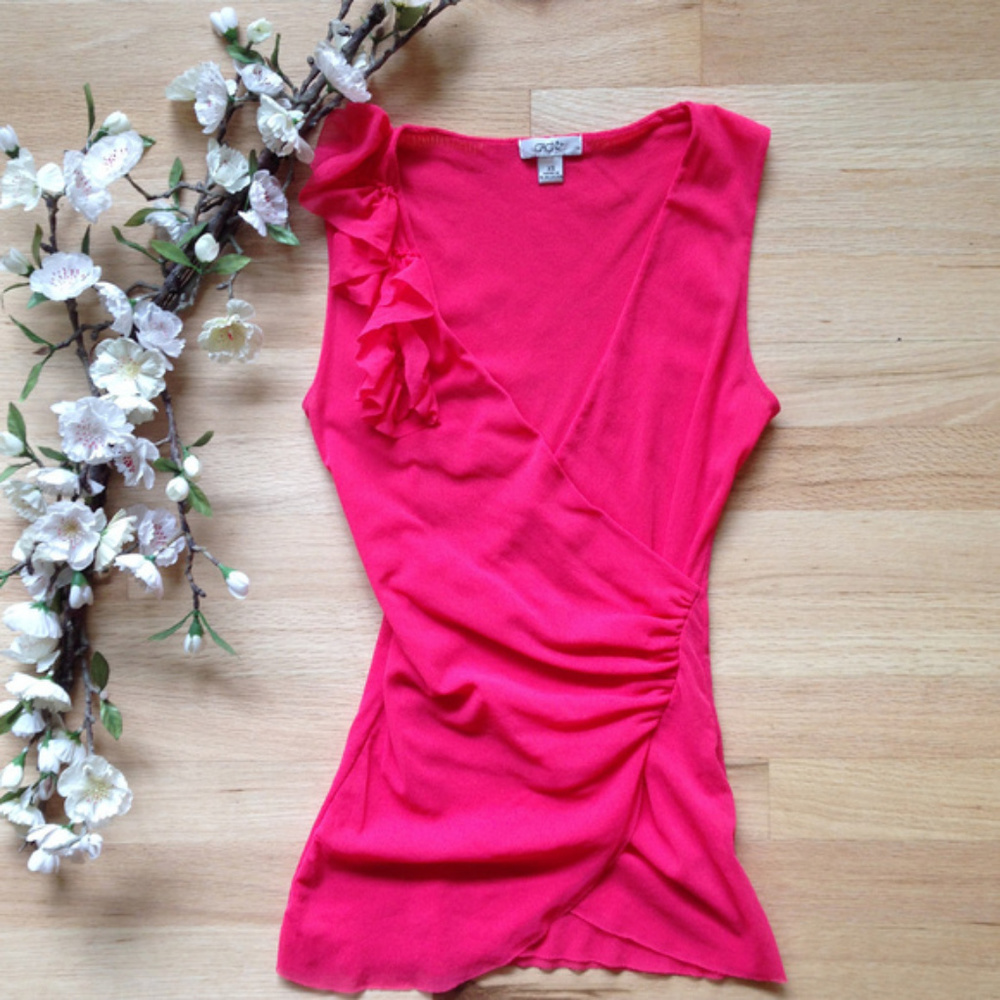 Cache V Neck Pink Sleeveless Blouse